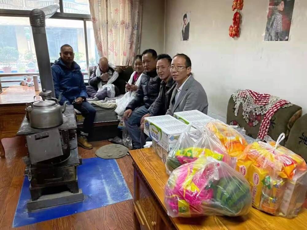 不忘初心送温暖 走访慰问孤寡老年人”活动